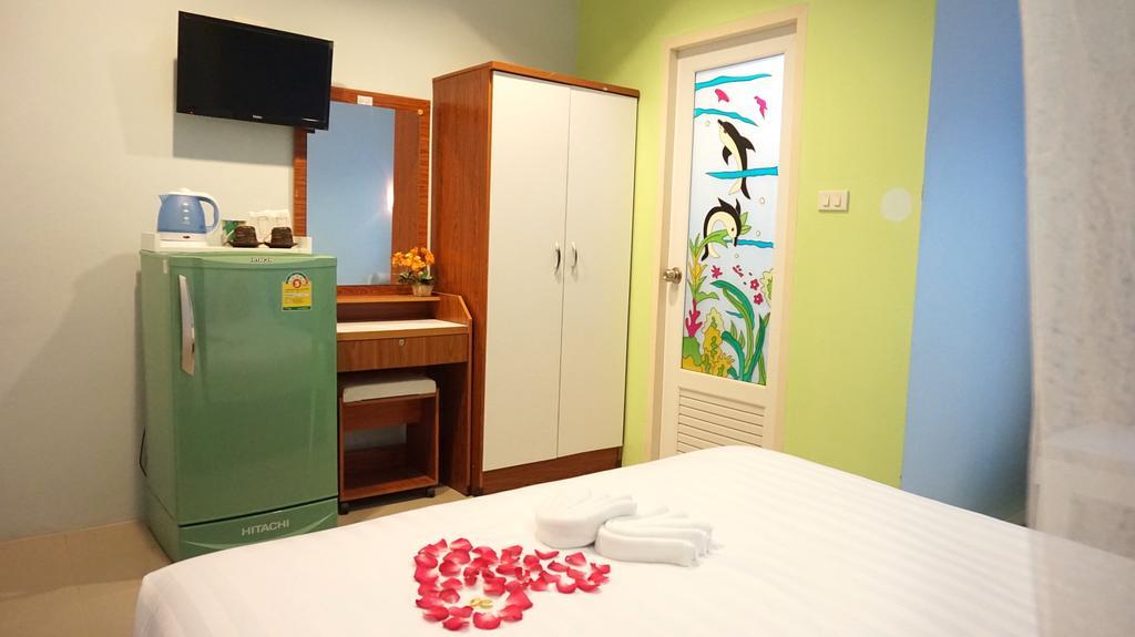 Naka Dream Hotel HHQ Buitenkant foto