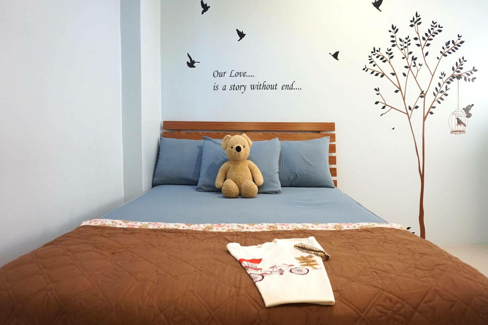 Naka Dream Hotel HHQ Buitenkant foto